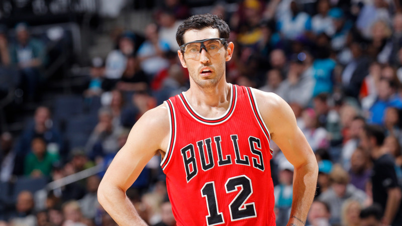 Ex-Bulls Guard Kirk Hinrich Passing His Illinois Home for $4.5M