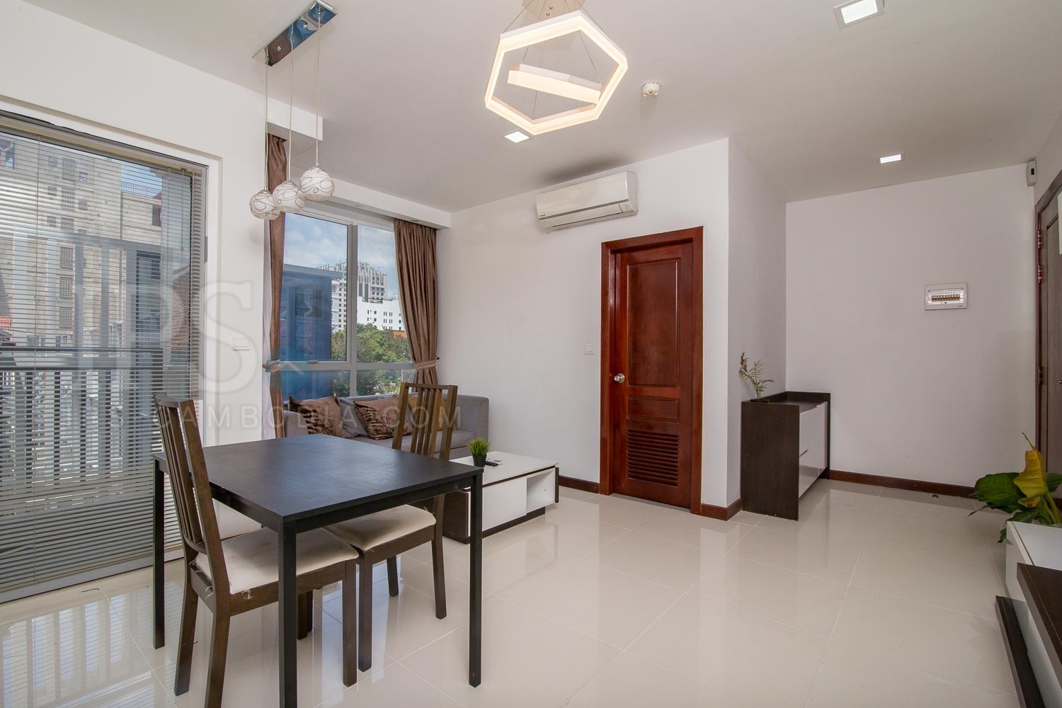 1 Bedroom Apartment For Rent Tonle Bassac, Phnom Penh Cambodia