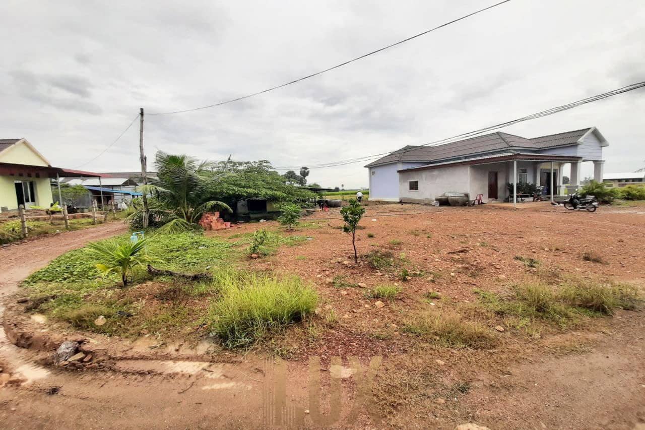 Intriguing Plot of Land and House for Sale in Kep Kep Kep Cambodia