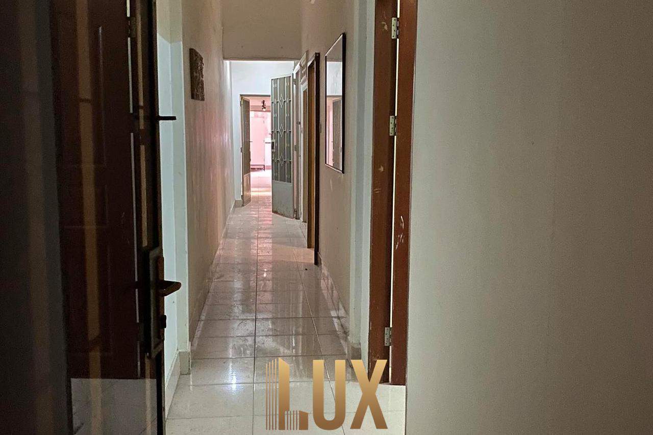 3 Bed Cambodian Apartment For Rent Near Riverside in Phnom Penh Phsar